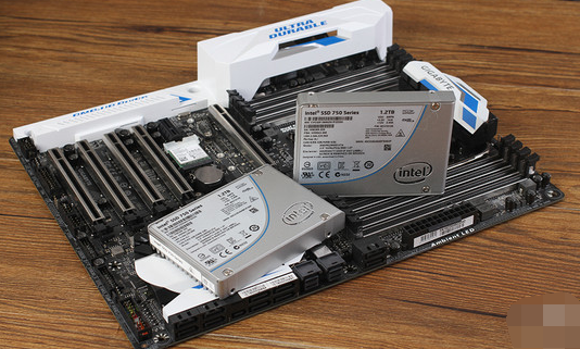 6950X 6950X